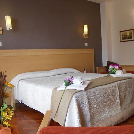 Catania Crossing B&B - Rooms & Comforts エクステリア 写真