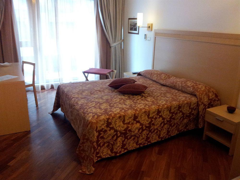 Catania Crossing B&B - Rooms & Comforts エクステリア 写真